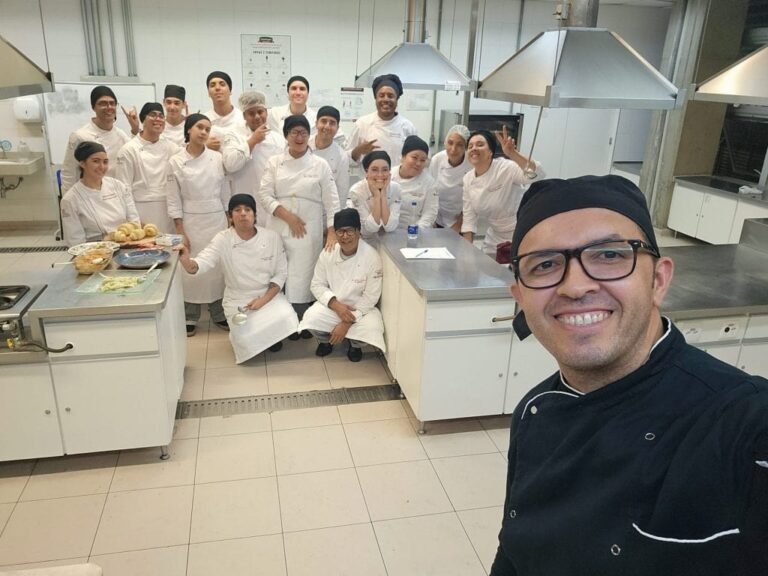 História e memória afetiva dos alimentos vira tema de aula na Etec