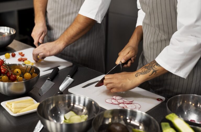 Programa Cozinha Escola: Qualificação gratuita na área da gastronomia em SP