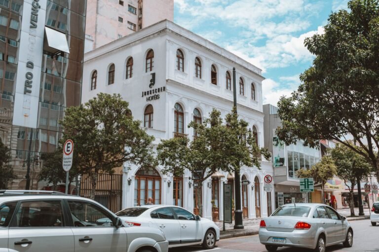 Rede San Juan Hotéis e Resort completa 50 anos em 2024 com mudanças e novidades para os hóspedes: SJ Hotéis & Resort é o novo nome da rede