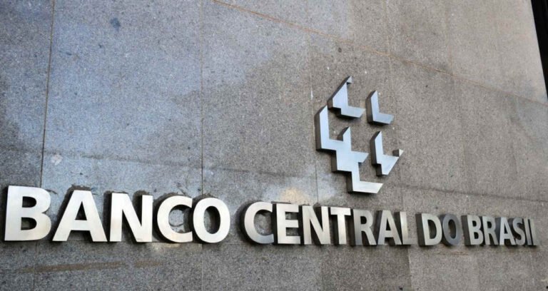 Mercado eleva para 3% projeção de expansão da economia em 2024 Mercado eleva para 3% projeção de expansão da economia em 2024