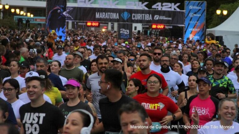 Recorde: mais de 13 mil corredores prestigiaram a Maratona de Curitiba Grupo Potencial Recorde: mais de 13 mil corredores prestigiaram a Maratona de Curitiba Grupo Potencial