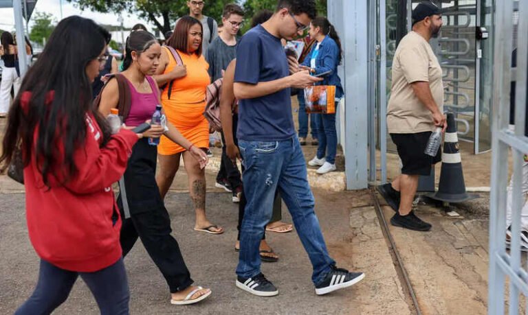 Enem 2024: começa hoje prazo para pedir reaplicação de provas Enem 2024: começa hoje prazo para pedir reaplicação de provas