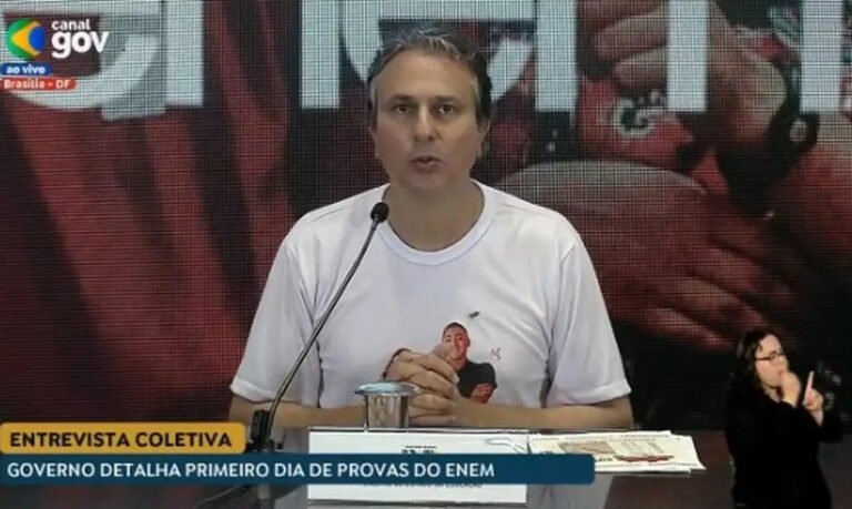 Índice de abstenção no primeiro dia do Enem cai para 26,6% Índice de abstenção no primeiro dia do Enem cai para 26,6%