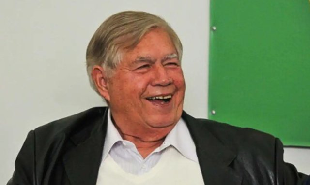 Ex-governador de Minas Gerais, Newton Cardoso morre aos 86 anos Ex-governador de Minas Gerais, Newton Cardoso morre aos 86 anos