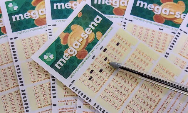 Mega-Sena sorteia prêmio de R$ 39 milhões neste sábado (8) Mega-Sena sorteia prêmio de R$ 39 milhões neste sábado (8)