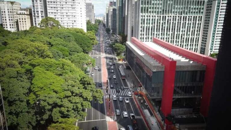 Turismo paulista deve movimentar R$ 340 bilhões neste ano Turismo paulista deve movimentar R$ 340 bilhões neste ano