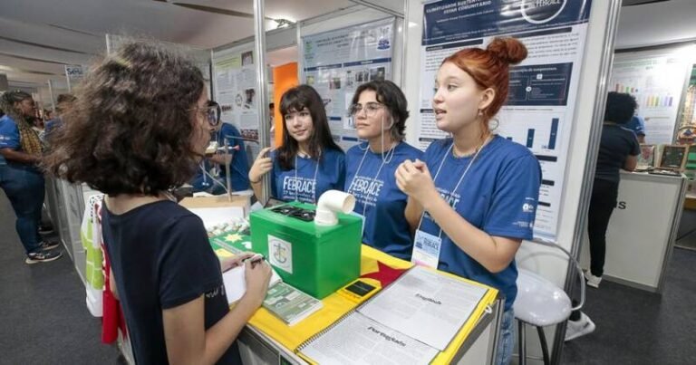 Feira de ciências e engenharia na USP mostra projetos inovadores de estudantes de todo o Brasil Feira de ciências e engenharia na USP mostra projetos inovadores de estudantes de todo o Brasil