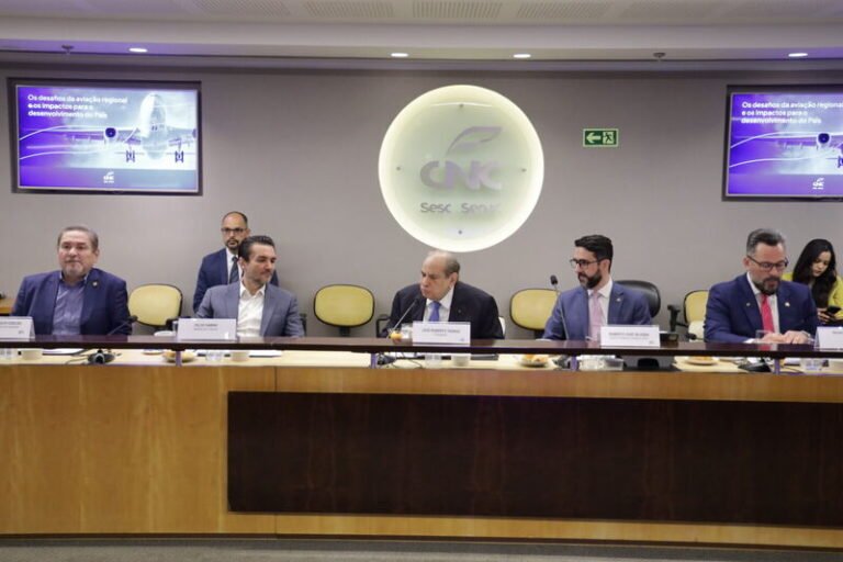 Estudo da CNC mostra que passagens aéreas subiram até 328%