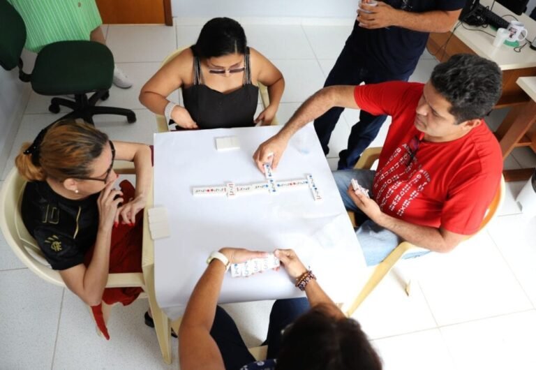 1º Campeonato de Dominó em Braille reúne alunos com deficiência visual em Rio Branco