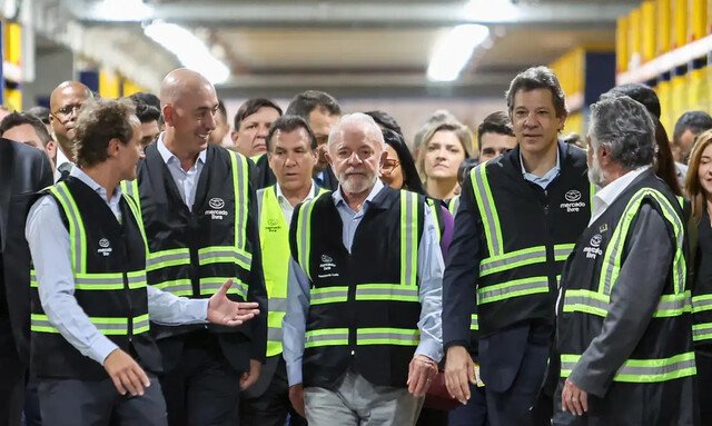 Brasil tem reservas para enfrentar decisões de Trump, diz Lula Brasil tem reservas para enfrentar decisões de Trump, diz Lula
