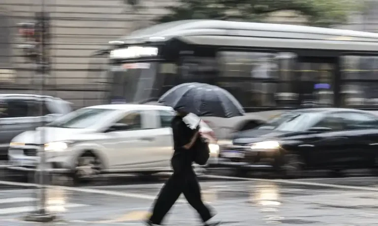 Feriadão tem previsão de chuva em algumas regiões do país Feriadão tem previsão de chuva em algumas regiões do país