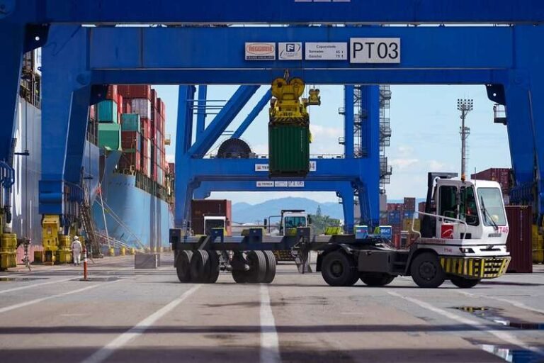 Exportações de Santa Catarina crescem 7,6% no primeiro trimestre Exportações de Santa Catarina crescem 7,6% no primeiro trimestre